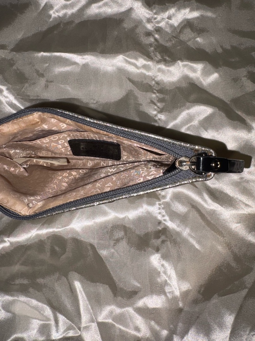 kate spade Metallic Silver Glitter Wristlet - Picture 4 of 4